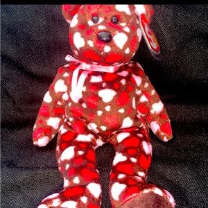 Ty Valentine’s beanie baby with hearts, with tag/tash mint condition